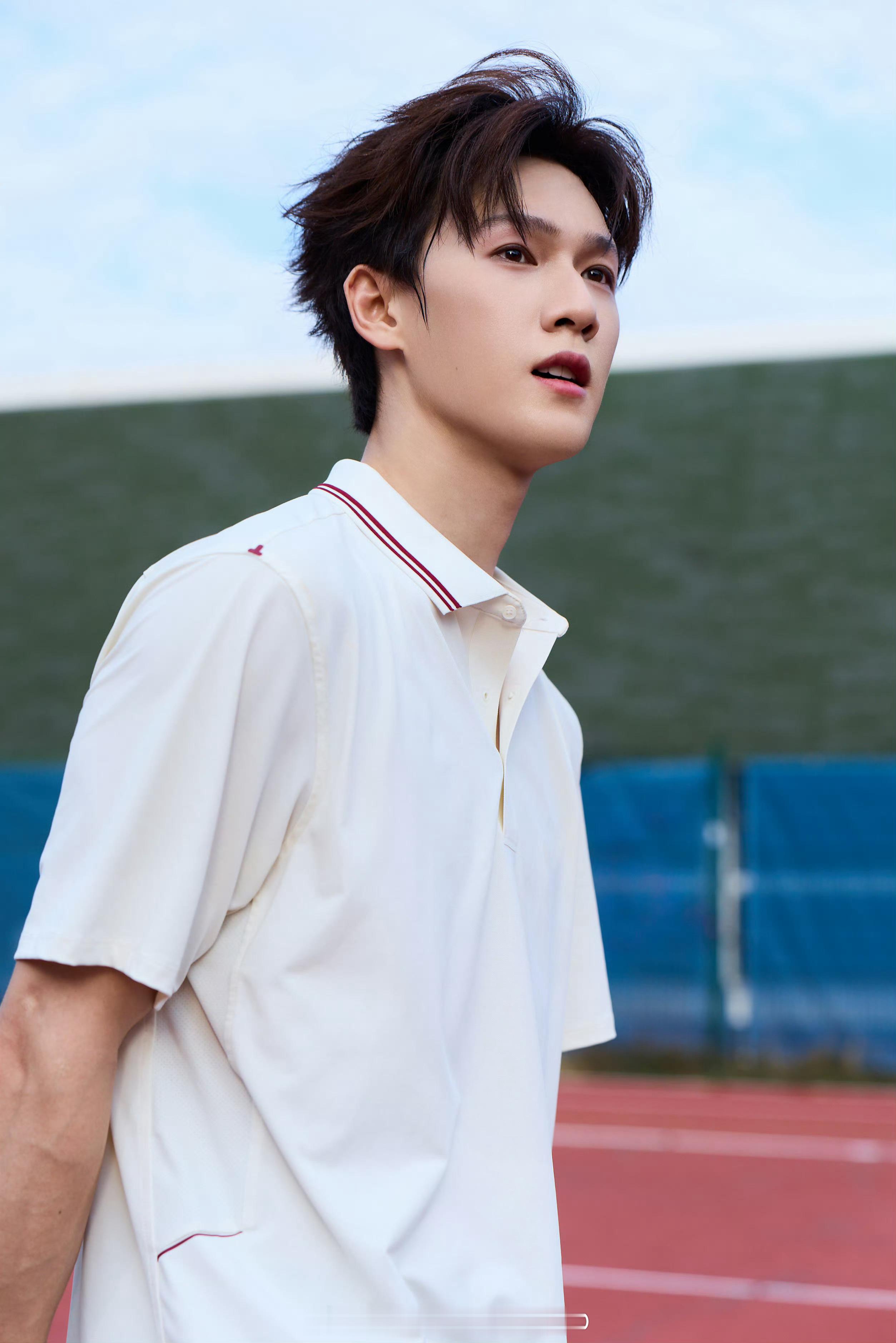 网球王子李昀锐今日营业，阳光帅气运动服风男大！🎾[打call] ​​​