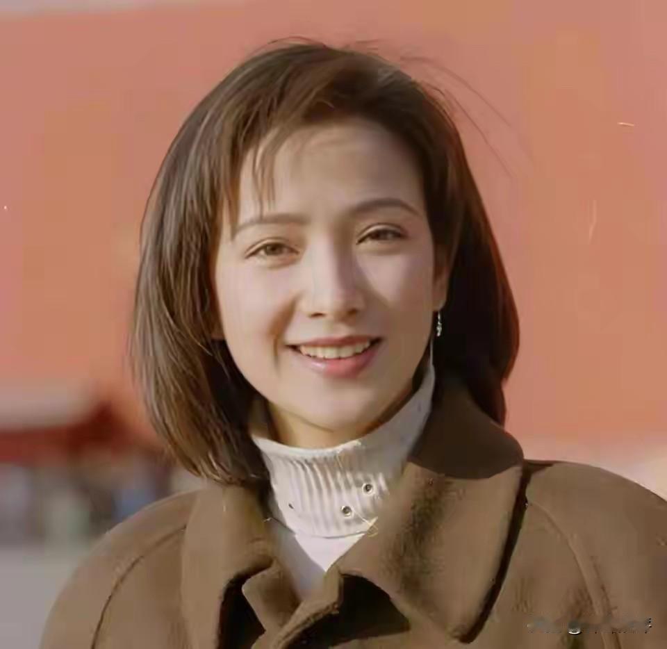 著名演员何晴死了，才61岁！真的太年轻了！记得二十多年前她就很出名了！难道真的是