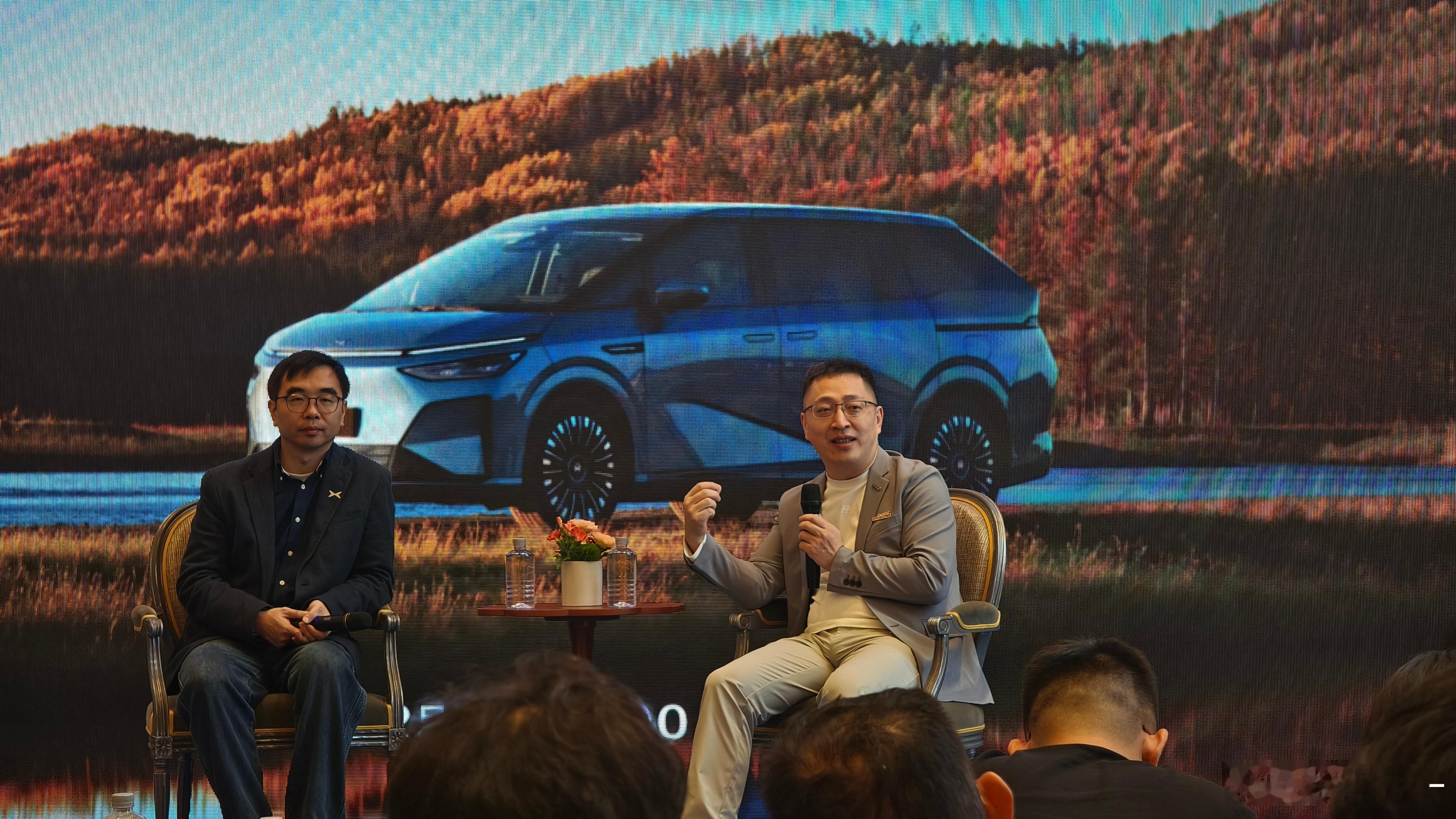 接上一条，为何说是强强联合？首先先说华为，2014年启动新能源动力总成研发，并每