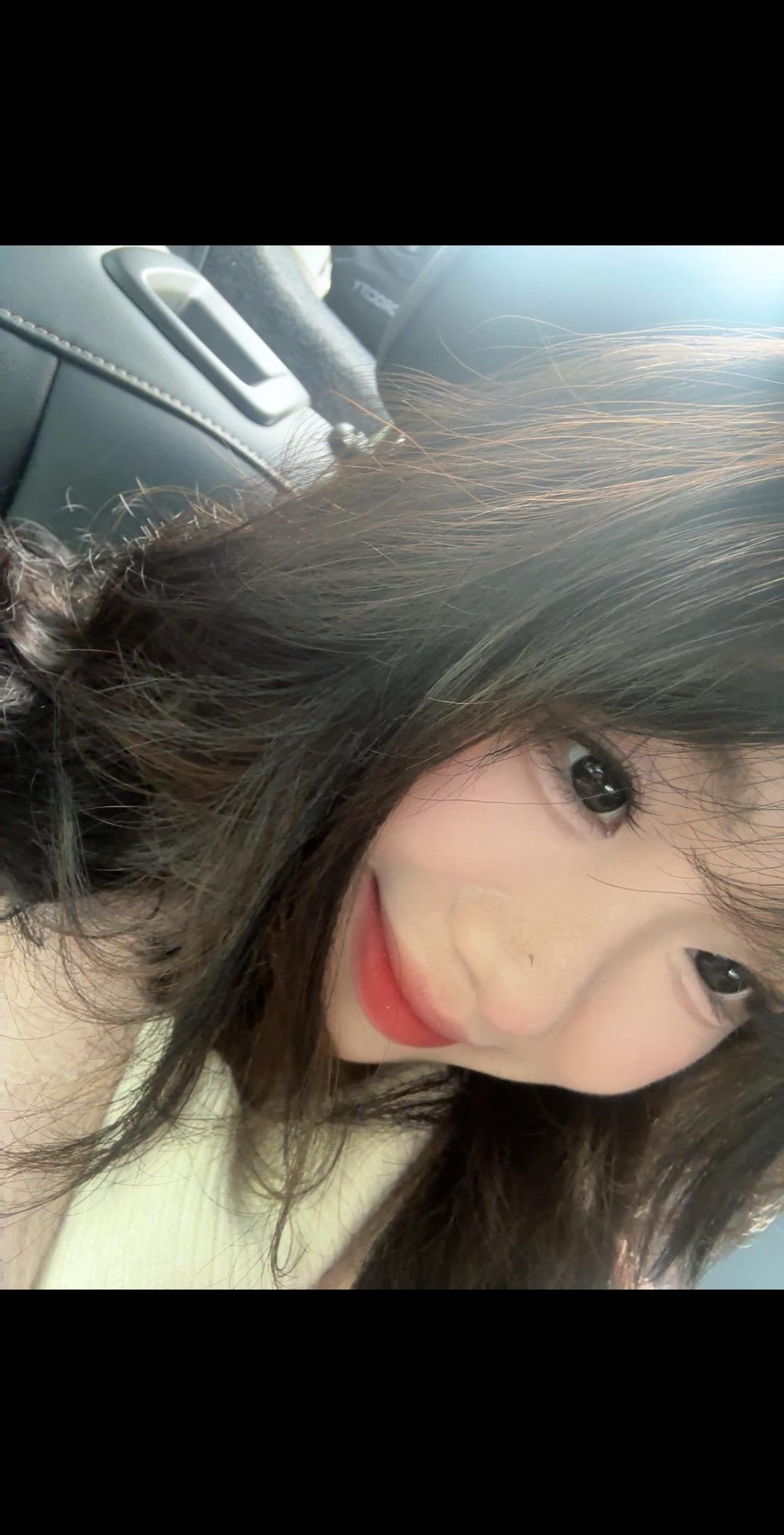 我知道过度坦诚就会失去吸引力 可我无心与别人周旋 我只想做自己 我想一...