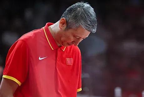 中国男篮输给日本男篮的根源，真的是因为在攻守两端暴露出不小的问题，并没有打出想要