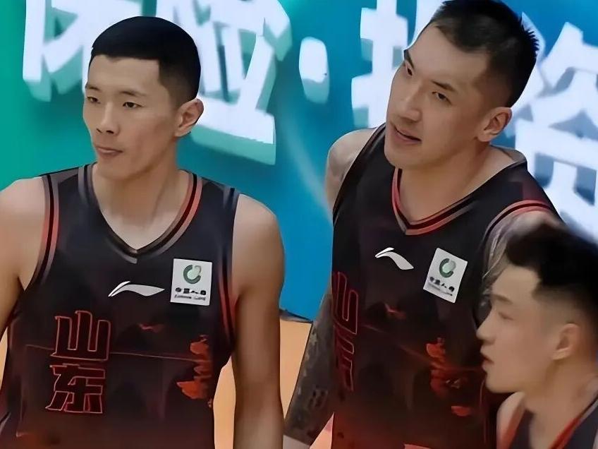 CBA最新消息：据山东男篮球员陶汉林赛后出席发布会表示：“赛季结束了，和上海队这