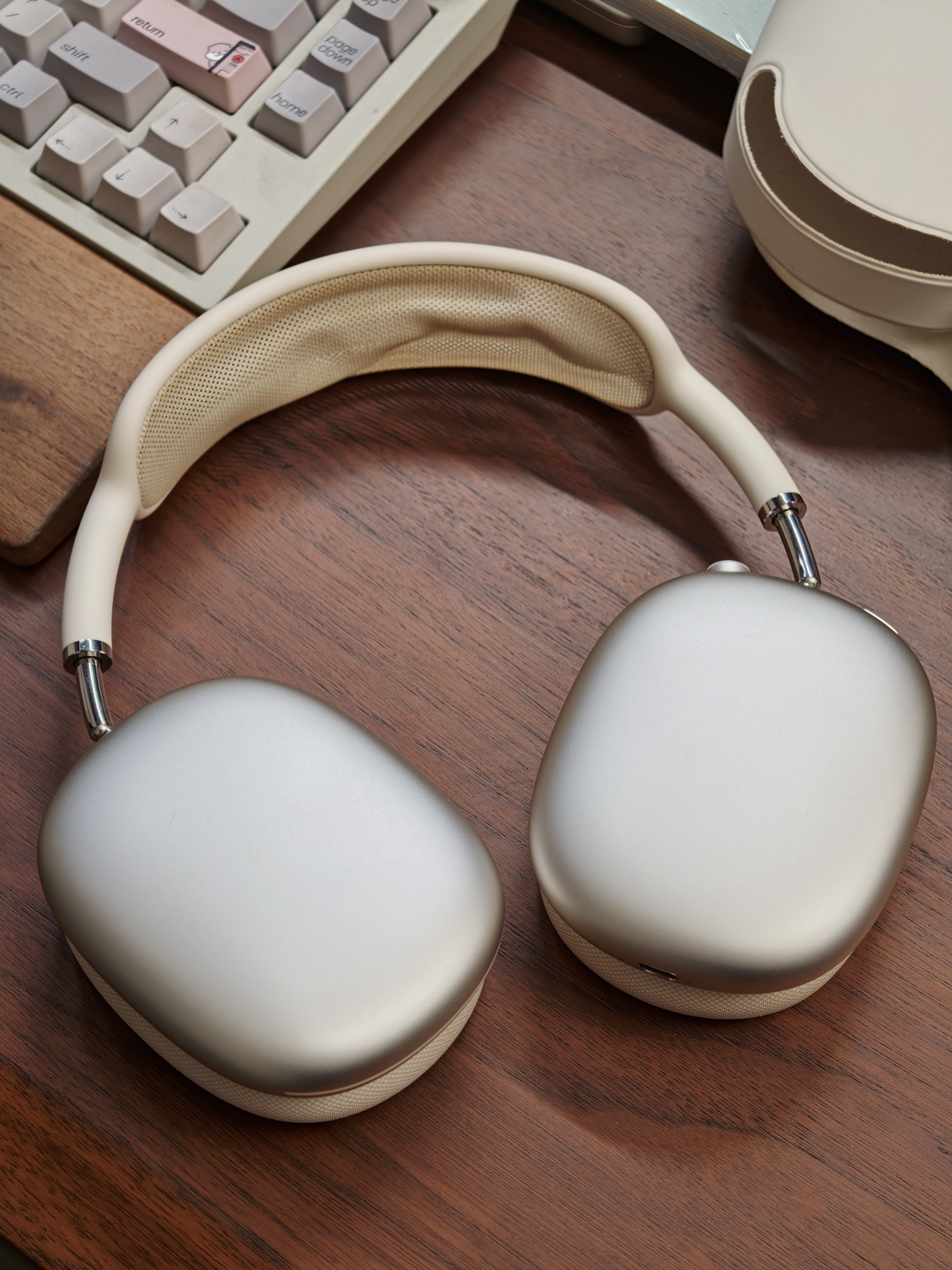 1549包邮出台AirPods Max 1代的C口999 出台Nothing H
