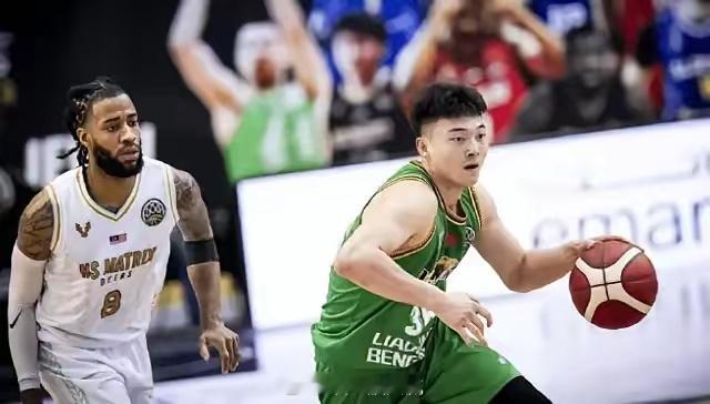 随着6月12号清晨的到来，中国篮球传来2个惊人的好消息！1，男篮亚冠联赛，凭借俞