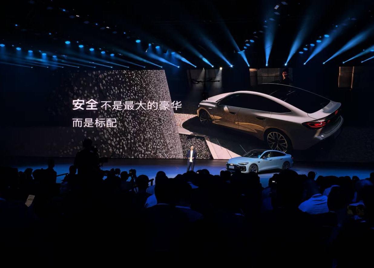 上汽奥迪A5L售价出来了，25.99万-31.39万，这个价格怎么样？现在年轻人