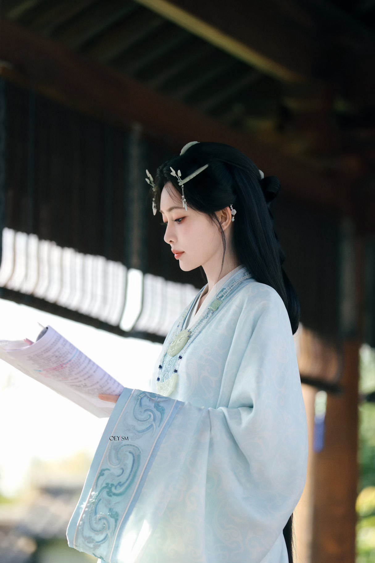 第一个造型不错好看的！～古朴有古韵～～～孟子义 《将门独后》沈妙☽ 蓝衣+鬓边簪
