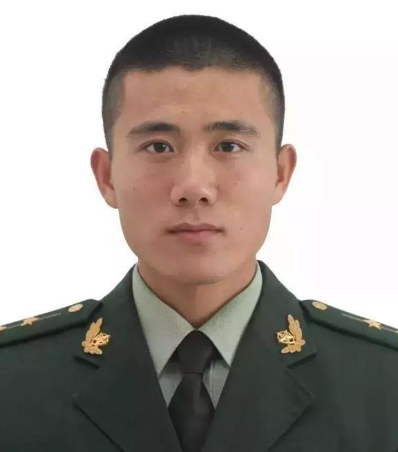 “国家白白培养了他5年！”2018年，武警济南支队入职了一个月的大学生，还立下了