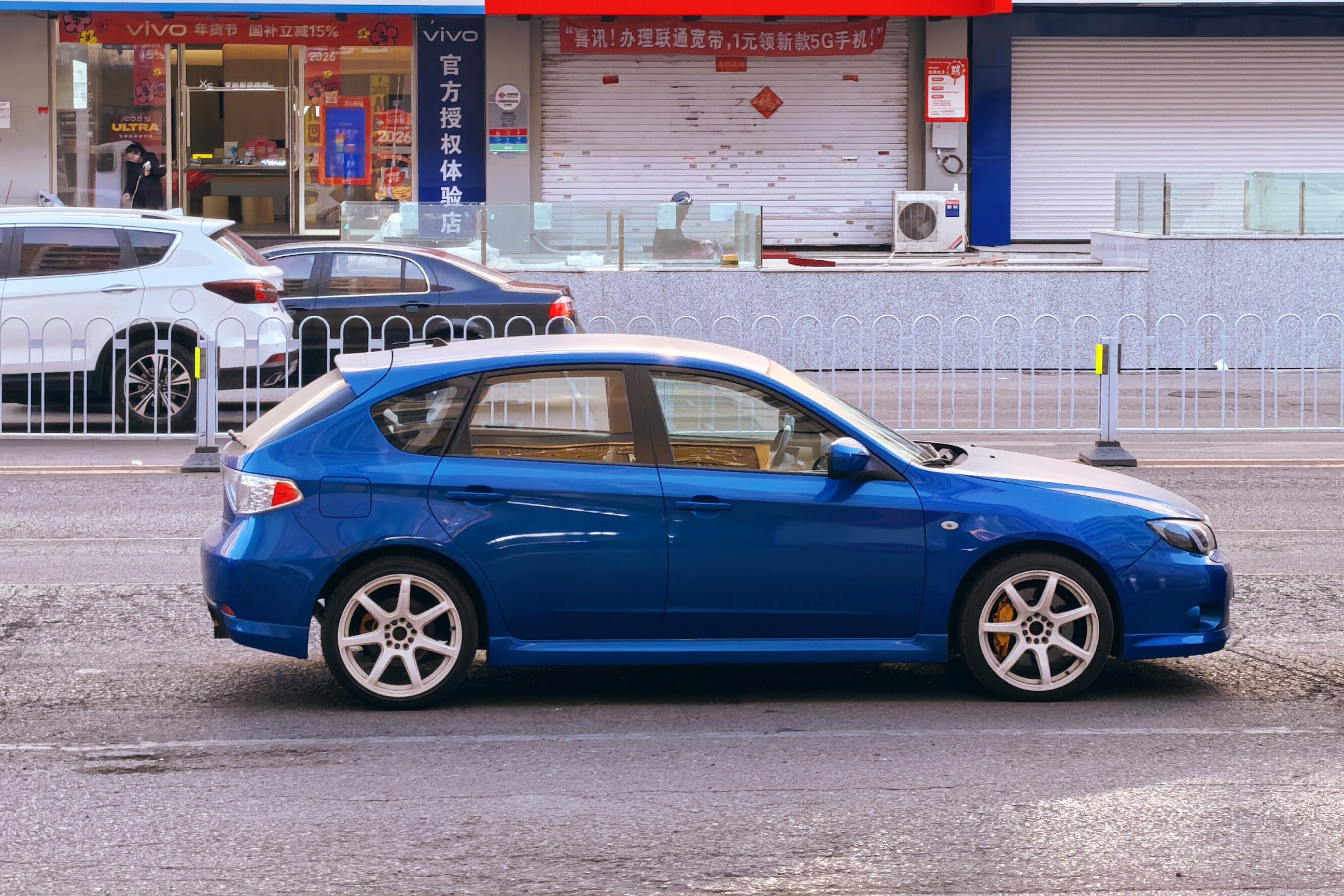 我开这台“老爷车”出门经常遇到要和我飙车的，我很想下车对他们说我这个是2.0自吸