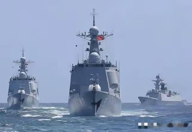 即刻宣告，若日本军舰再妄图穿越台湾海峡，将被视作侵略行径，中方必将予以击沉。日本