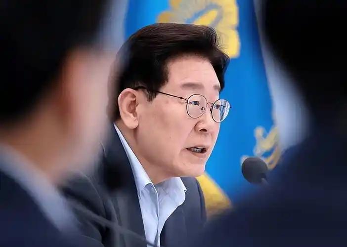 开幕只剩两天，中国策展团队全体撤了

第16届光州双年展前夕，韩方推翻此前谈好的
