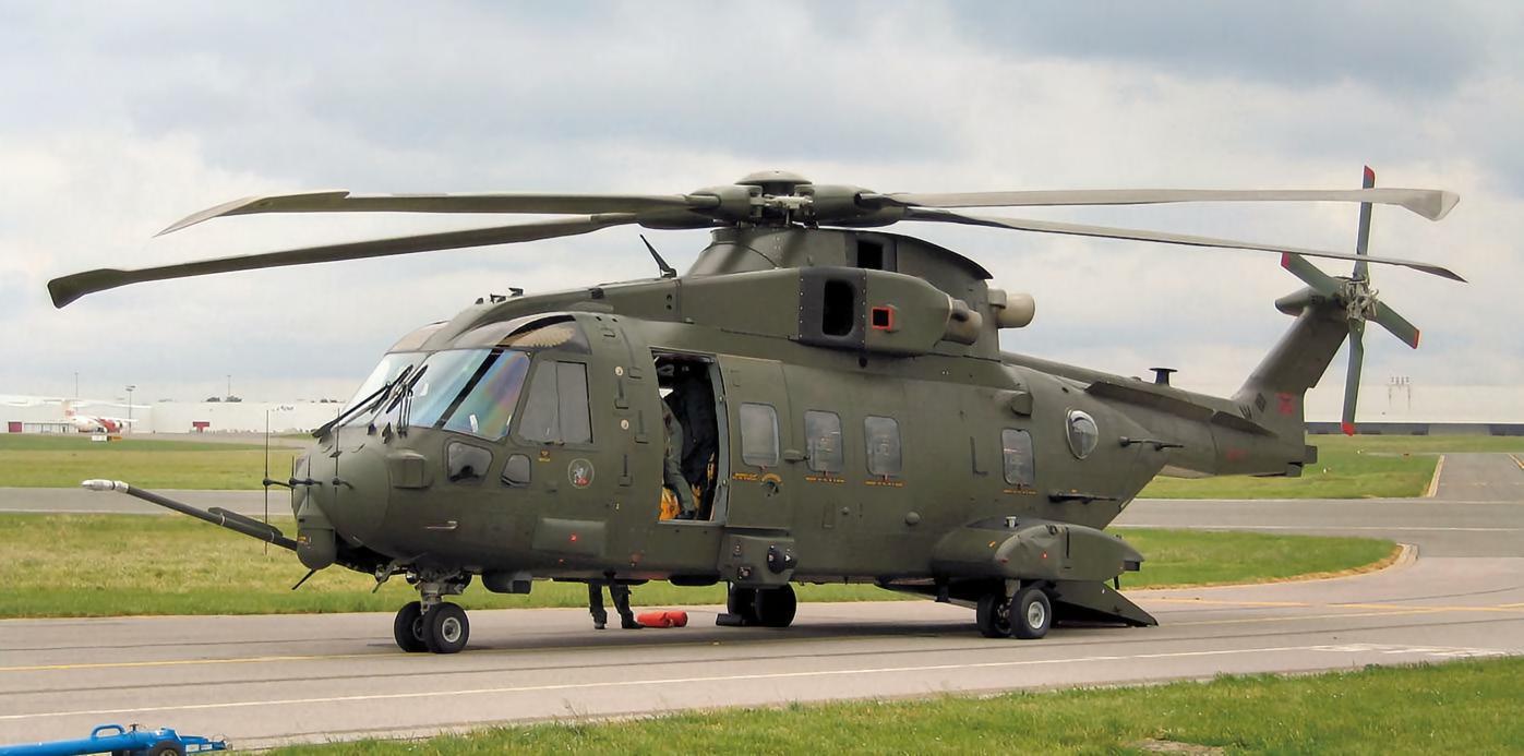 每天认识一件兵器 欧洲EH 101“灰背隼”通用直升机EH 101“灰背隼”是英