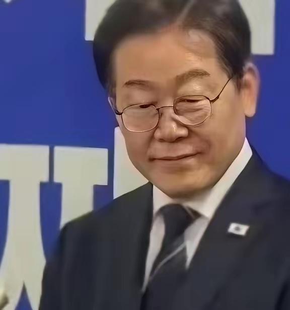 当有外媒追问韩国总统李在明：如果中方在台湾问题上采取武力，韩国会不会介入，李在明