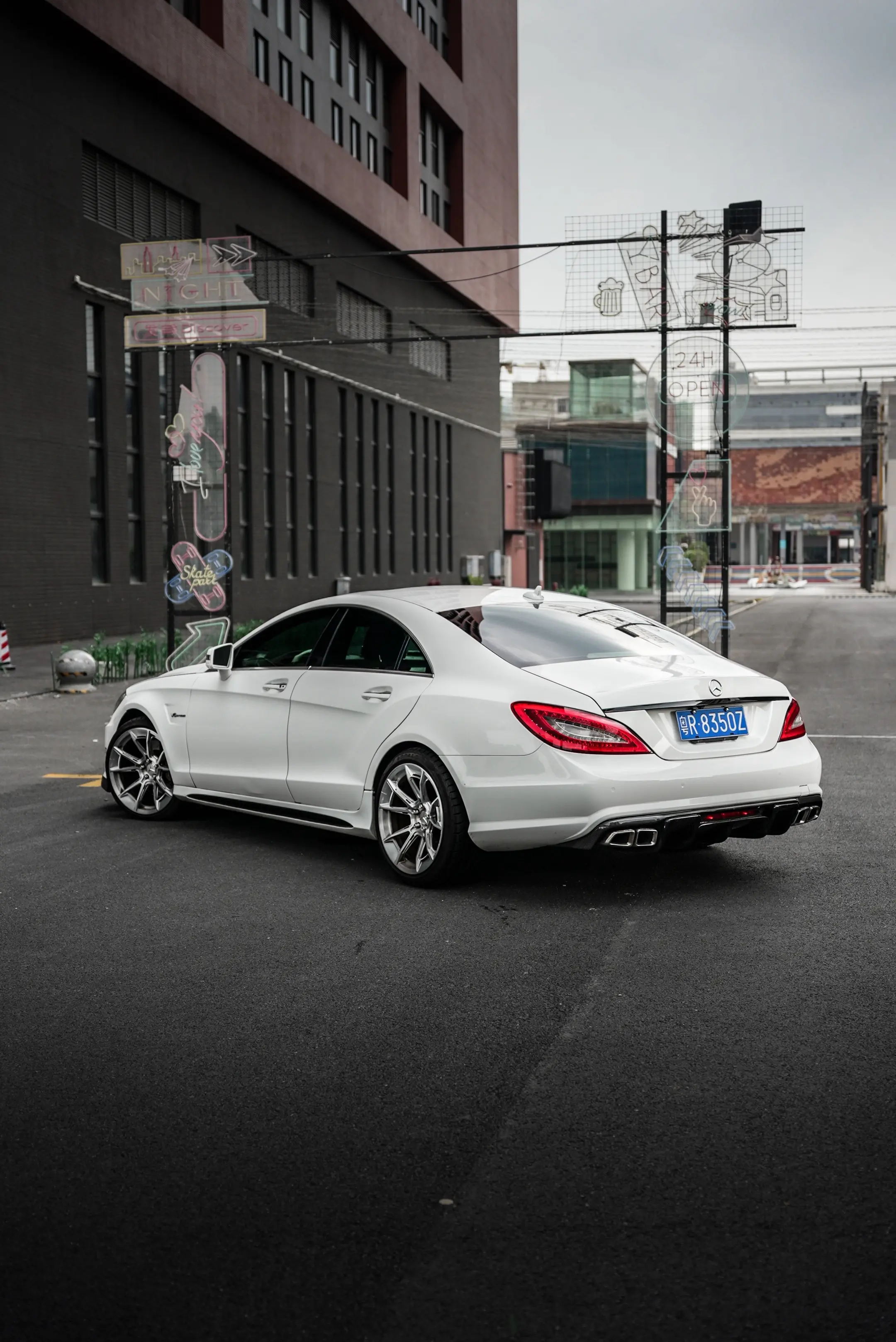 我会一直发恶魔之眼，直到你拥有为止奔驰cls