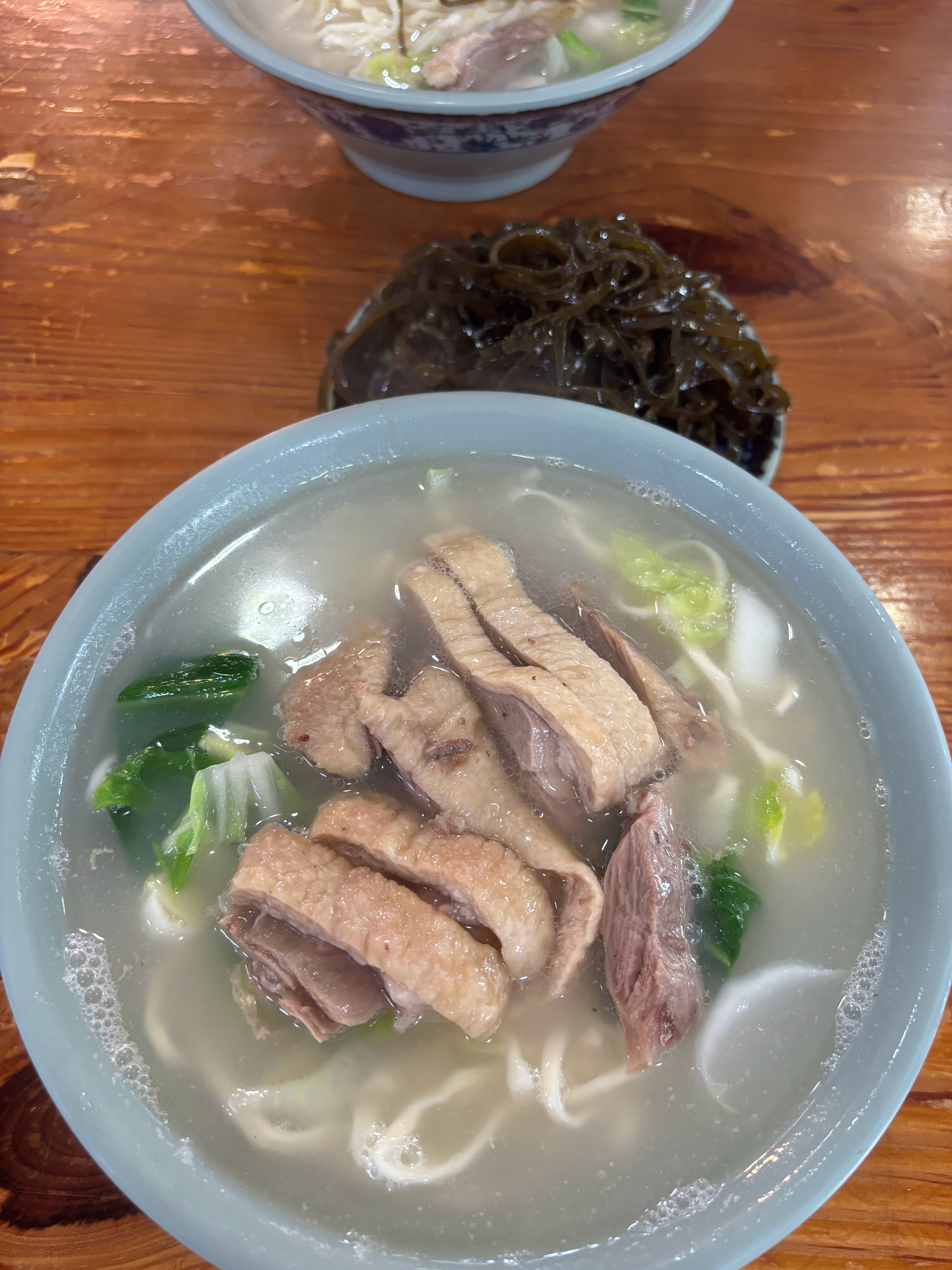 平静的幸福贯穿生活的每一刻 而我也刚好喜欢这份平静 