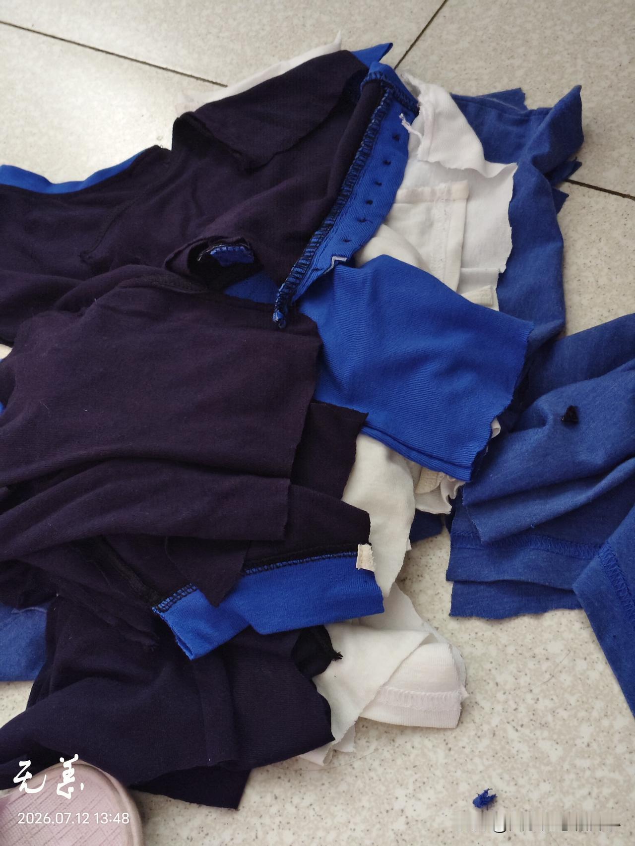 有人说，不穿的衣服放在家里，尤其是太多衣服，会消耗自身能量，因为人需要拿出能量去