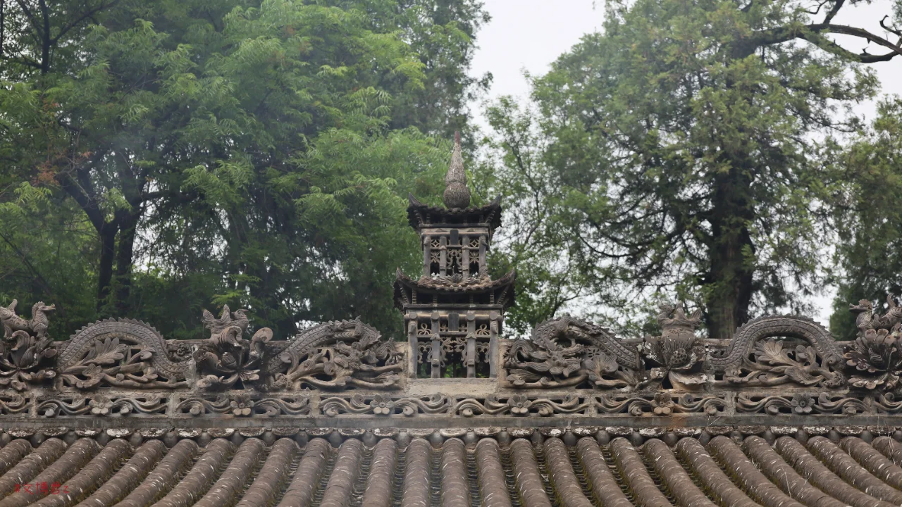 岐山周公庙的屋顶，懂古建的伙伴能讲讲吗