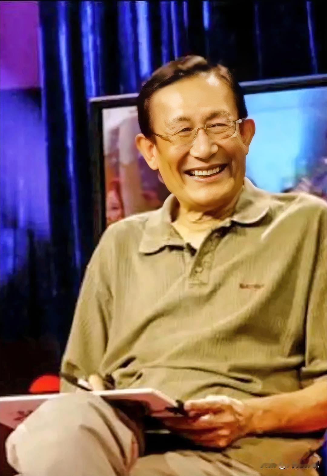 大家还记得这位男演员吗？
没想到他已去世17年了，年轻时长得文质彬彬‌，充满‌着