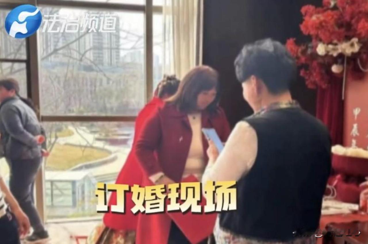 男子花27万彩礼订婚新娘自尽，后续来了，知情人曝真相，果然有情况，自杀的新娘和她