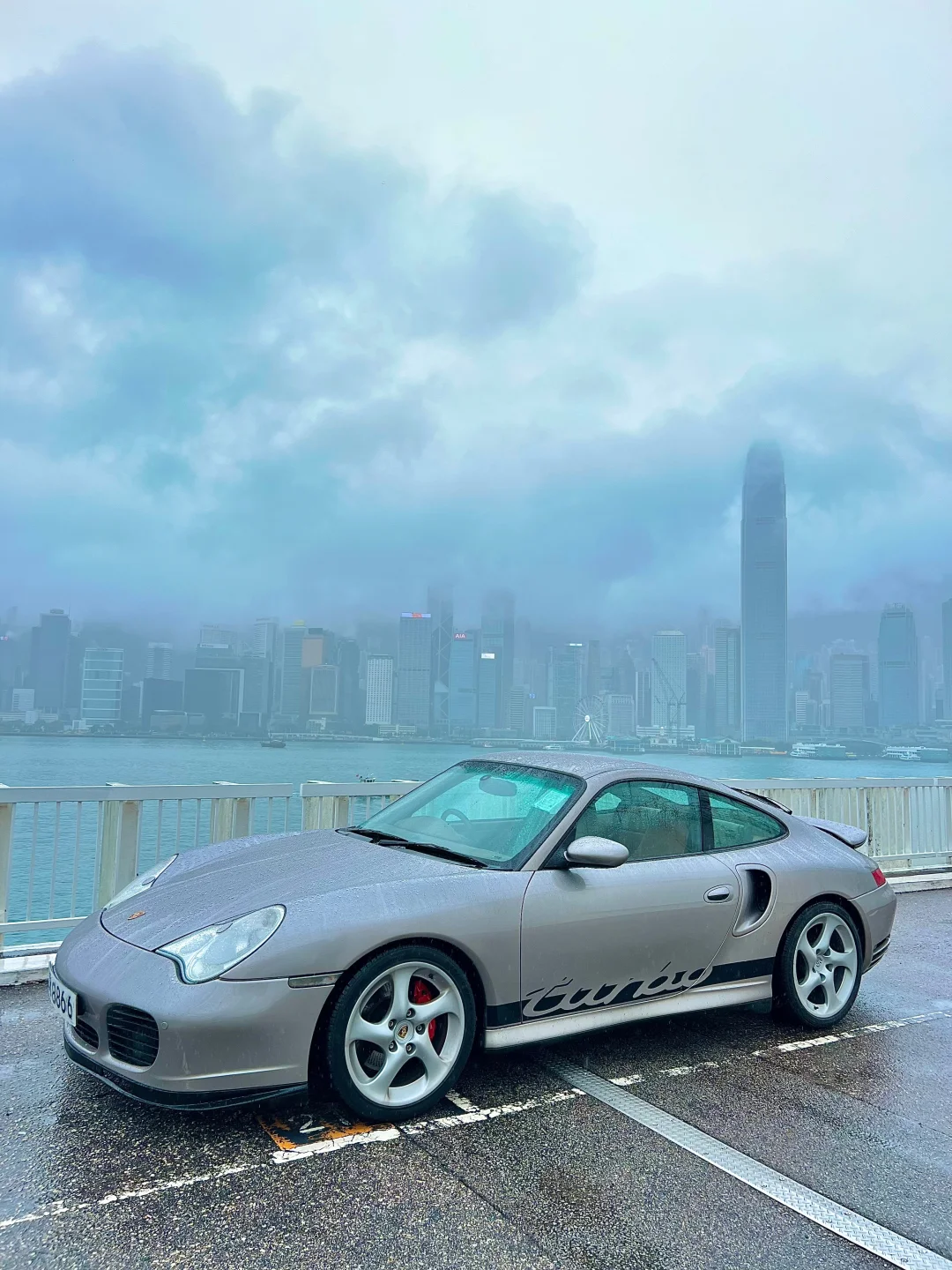 周末更新保时捷996turbo视频