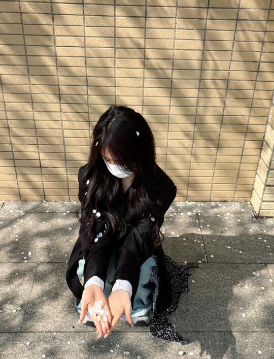 樱花树下站谁都美🌸