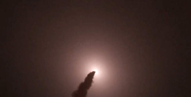 伊朗四款重型导弹齐射，第46波目标直指美以指挥官、基地和隐蔽居所
 
当地时间3