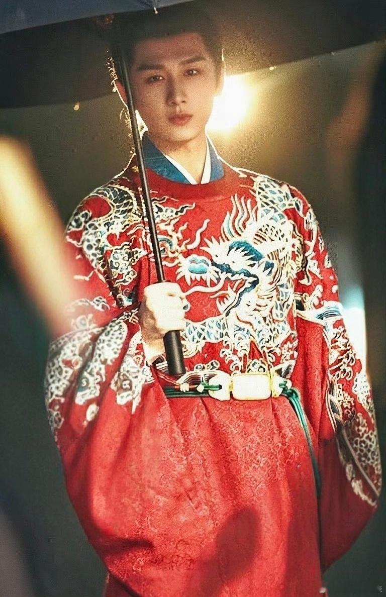 成毅两京十五日cy成毅朱瞻基没有人可以规定风的形状没有人可以规定你怎样发光.𝓝