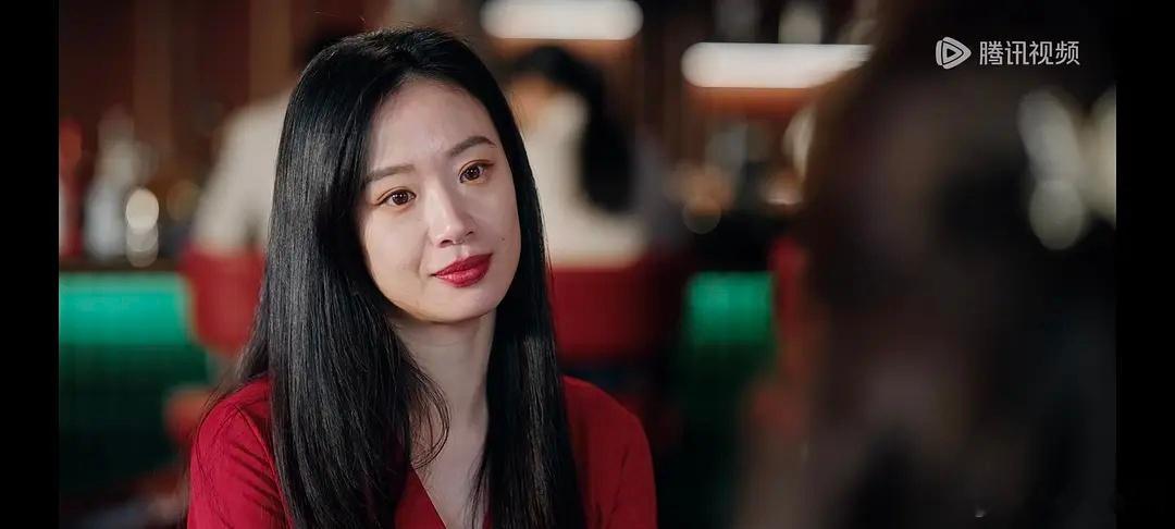 朱珠和李梦这不都挺美吗？对着两个漂亮中女能不能别阴谋论 