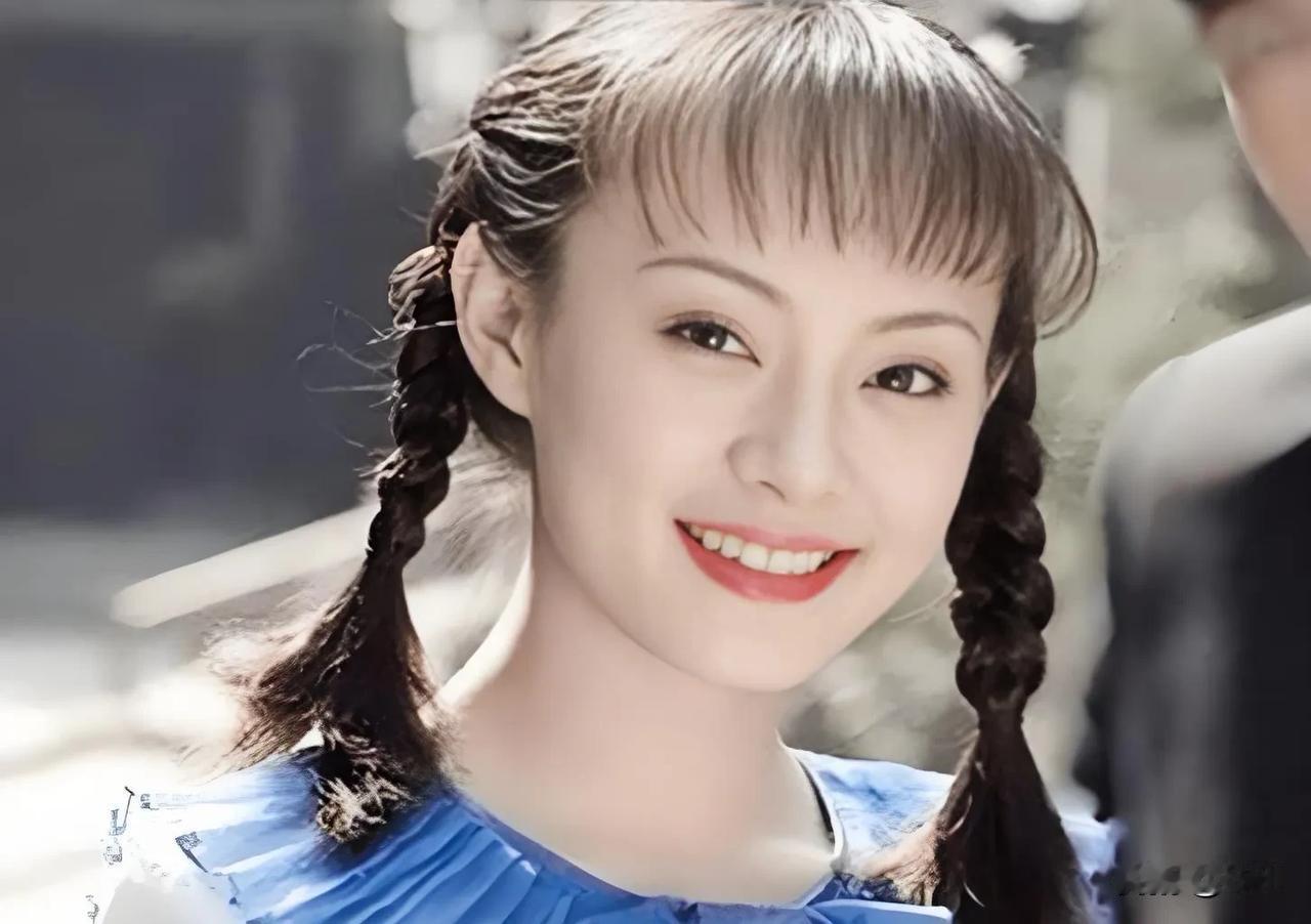 原来她们三的早期“民国造型”居然这么好看，孙俪，董洁，蒋勤勤，这逆天的颜值，你更