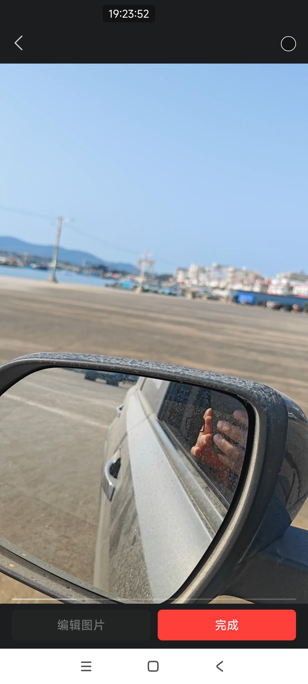 跑了几百公里去福建漳州东山岛的宫前村准备等渔船回来买一些海鲜！

去到现场整个码