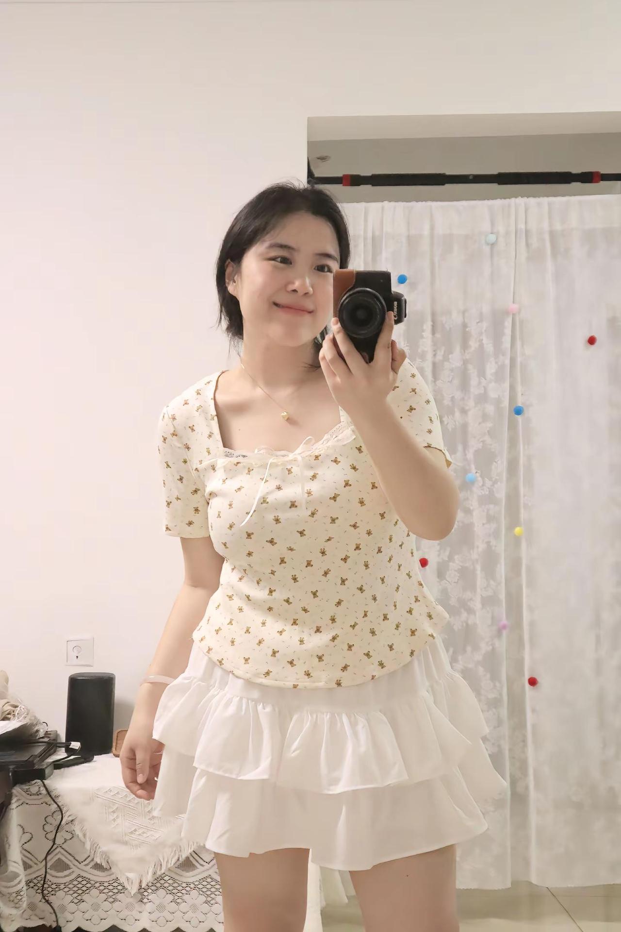 144斤肉肉女生穿搭合集。浅浅搞个合集放放库存吧黑色会掉色！不可以和浅色衣服一起