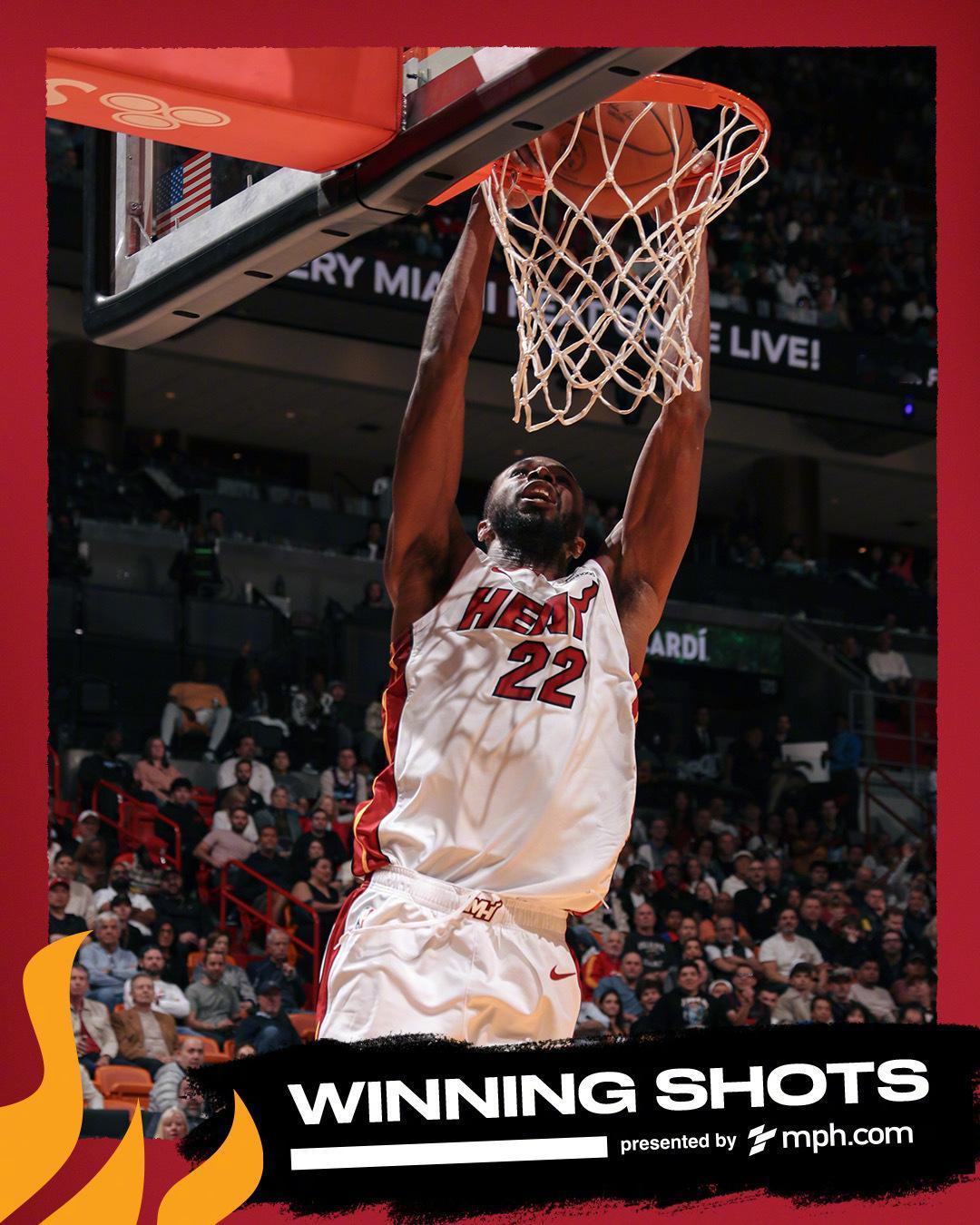 嘴哥今天的扣篮绝杀太帅了！
不愧是当年的状元啊。本来骑士那边米切尔投中了高难度的