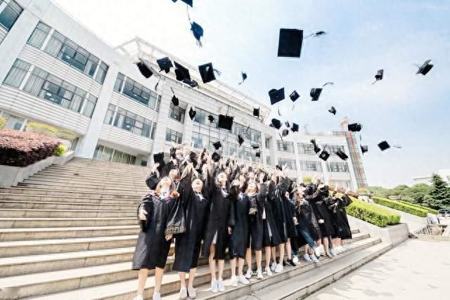 别再焦虑就业内卷！2040年人口大变局：招工难或将取代求职难