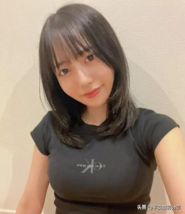 元气少女自拍，微笑面对每一天！😊为什么很多人喜欢成熟的女性 怎么拍摄花丛人像避