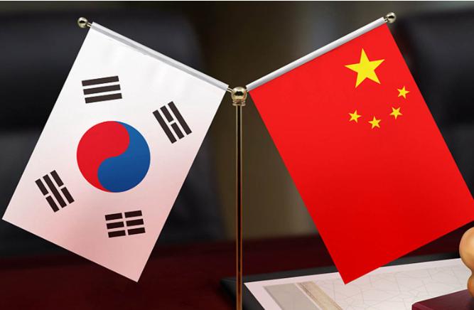 韩国以通敌罪抓了两名中国人。中韩关系可能面临一个考验。8月11日，韩国警方公布了