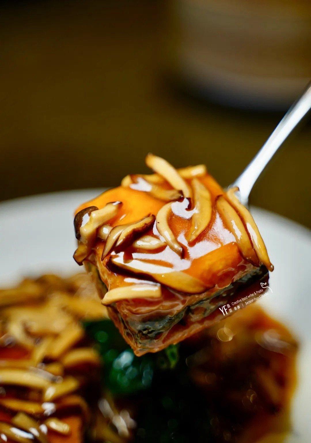 这家之前来吃早茶，如果没预订差不多排队至少2小时起版，这次朋友提前排队让我能安心