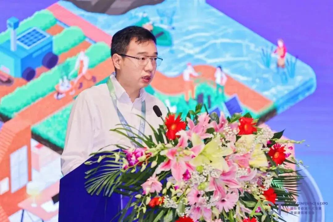 千万不要小瞧国家部委的处长，很多实权往往就卡在他们手里。任何法规政策的制定，往往