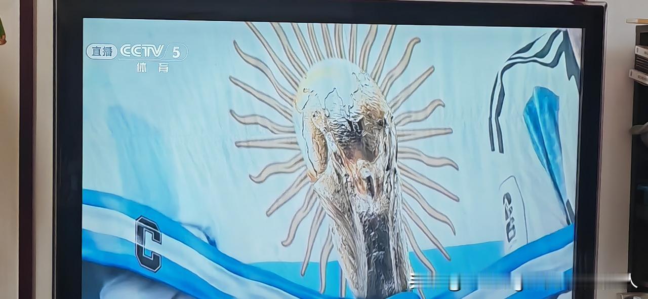阿根廷🇦🇷3:2险胜佛得角🇨🇻。佛得角虽败，但已刷新了历史！

加时赛，