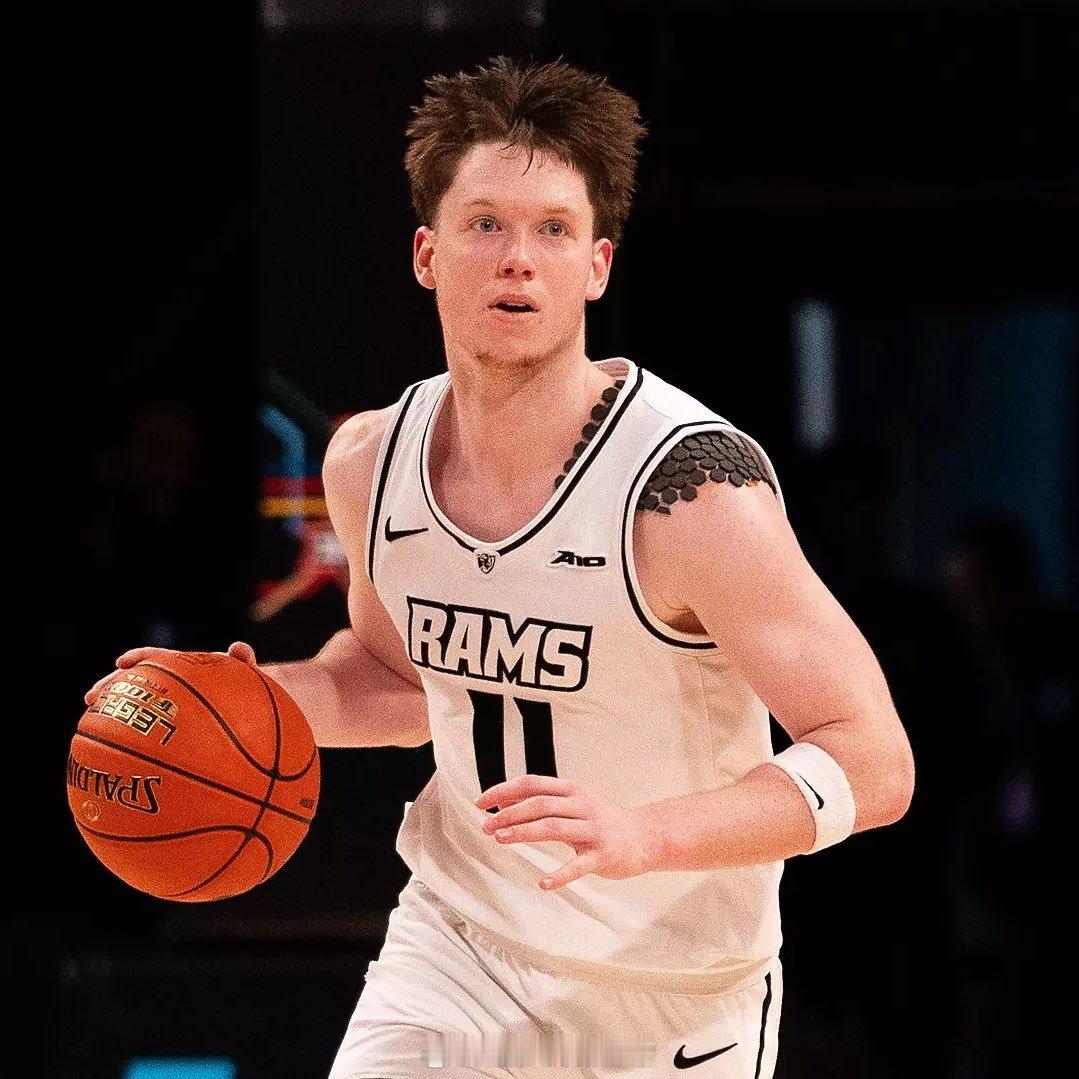 凯尔特人在第57顺位选中马克斯·舒尔加！ ​​​