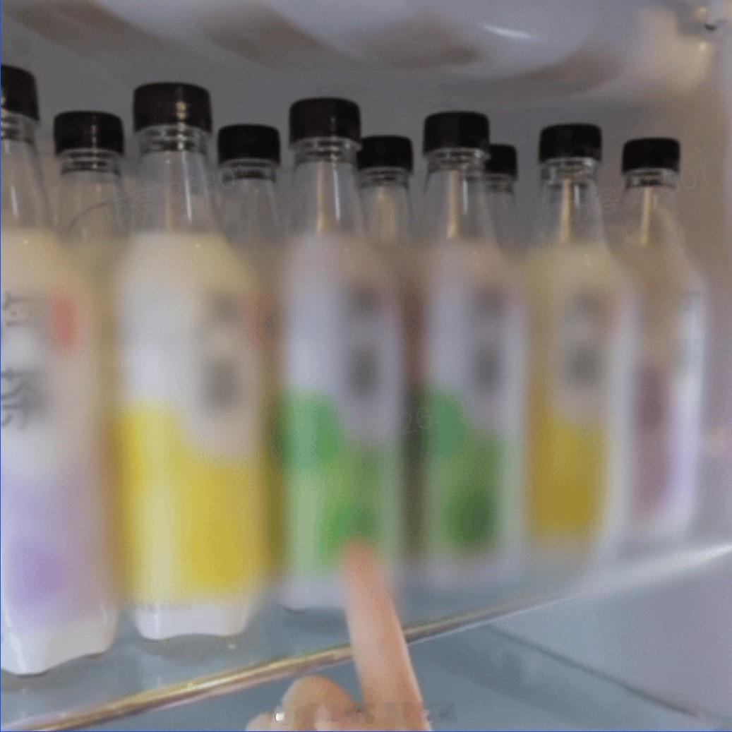 当我和童年的自己一起生活饮料这块还得是看老辈子童年的生活我后知后觉！小蛋糕再漂亮