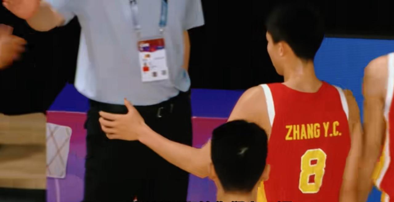 奇兵张宇辰！12分7板5助攻！三分8中4！中国U17男篮开门红，90：72大胜喀