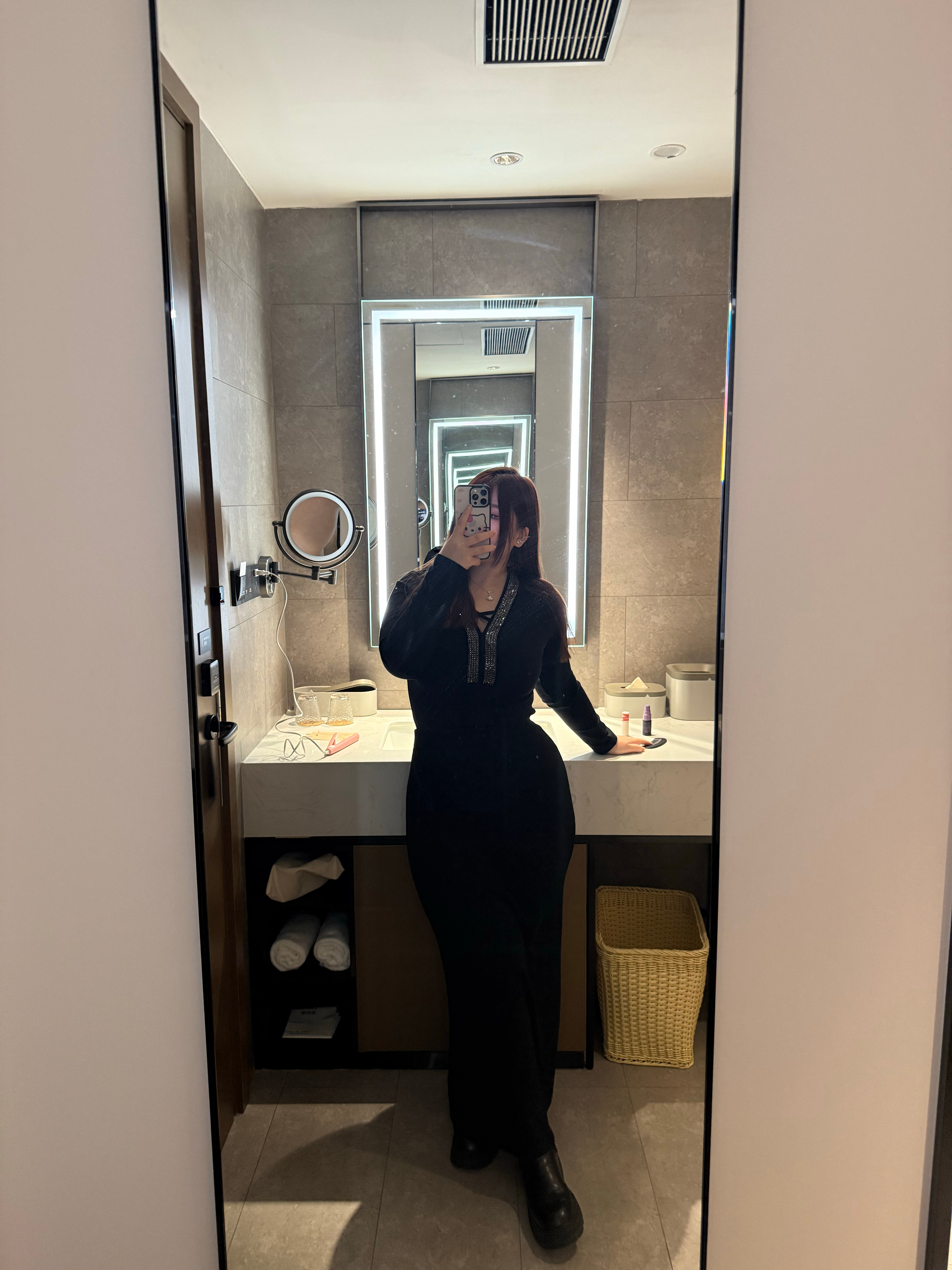 我希望下次见面你会心疼的说我怎么那么瘦了！ 