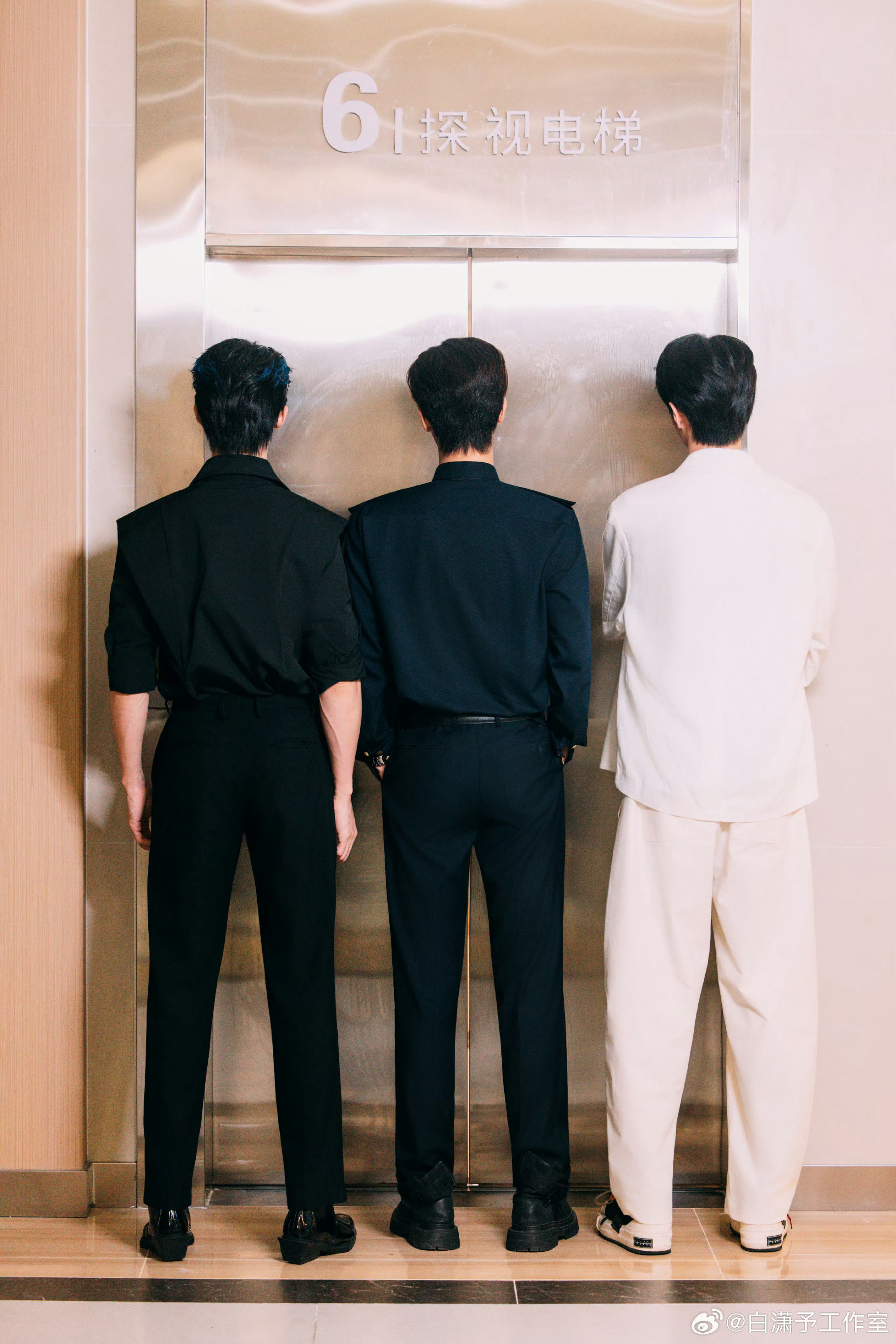 你问我TFBOYS是不是合体了…不是的孩子 这其实这是TFGAYS… 