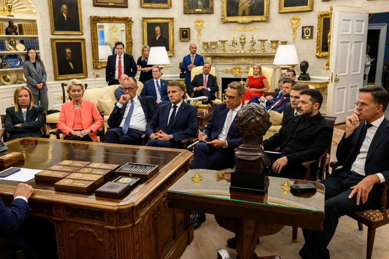 有人说美国要把乌克兰俄罗斯弄停战了，就会联俄抗中，就会冲着中国来，为对中国是不利