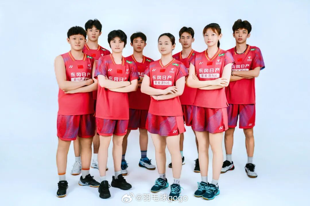 国羽二队对抗赛结果混双：李泓毅/黄可欣 15-13 15-11 沈烜垚/唐睿芝女