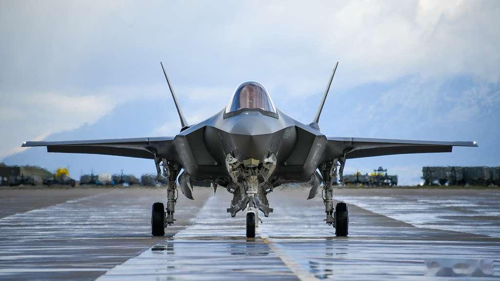 ❕盟友直击特朗普痛处：拒绝F-35     西班牙、瑞士和印度已明确表示，他们对