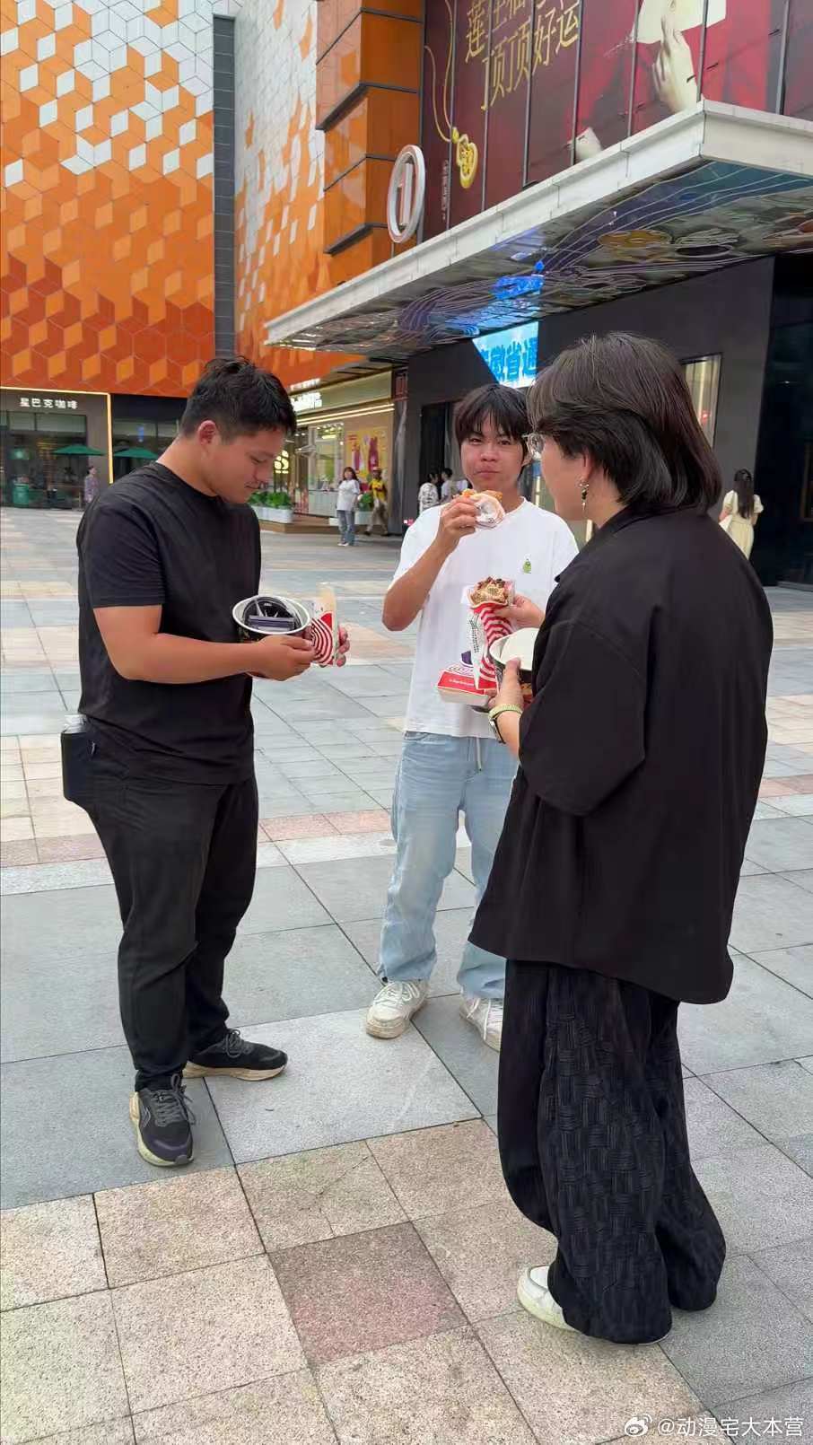 铜陵打瓦人新暗号是匠味大鸡铜陵打瓦人标配谐音梗玩明白了，都是铜陵打瓦人，谁还没听