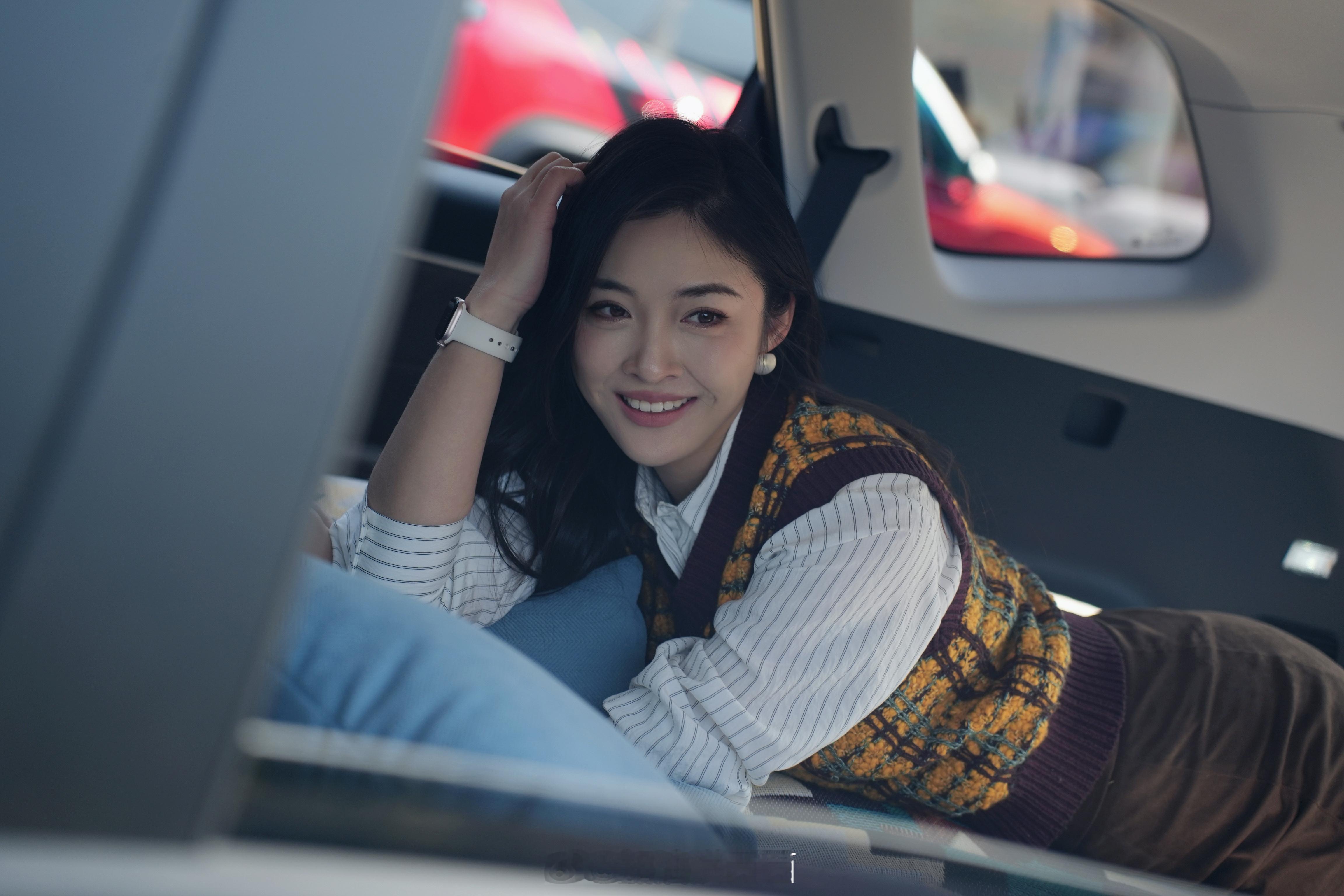 出片儿神器是五菱星光560，二排加后备厢的可玩度也太高啦新能源汽车