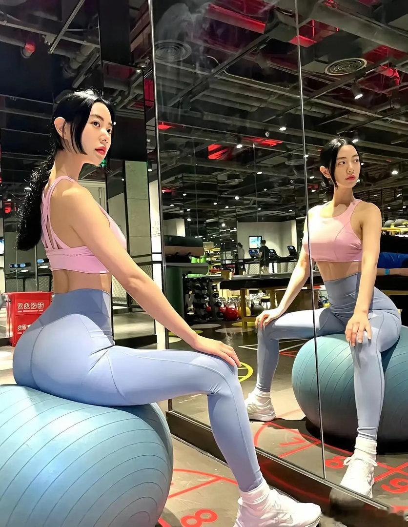 李成敏让人血脉喷张的几张照片，直接封神了！高颜值美女李成敏