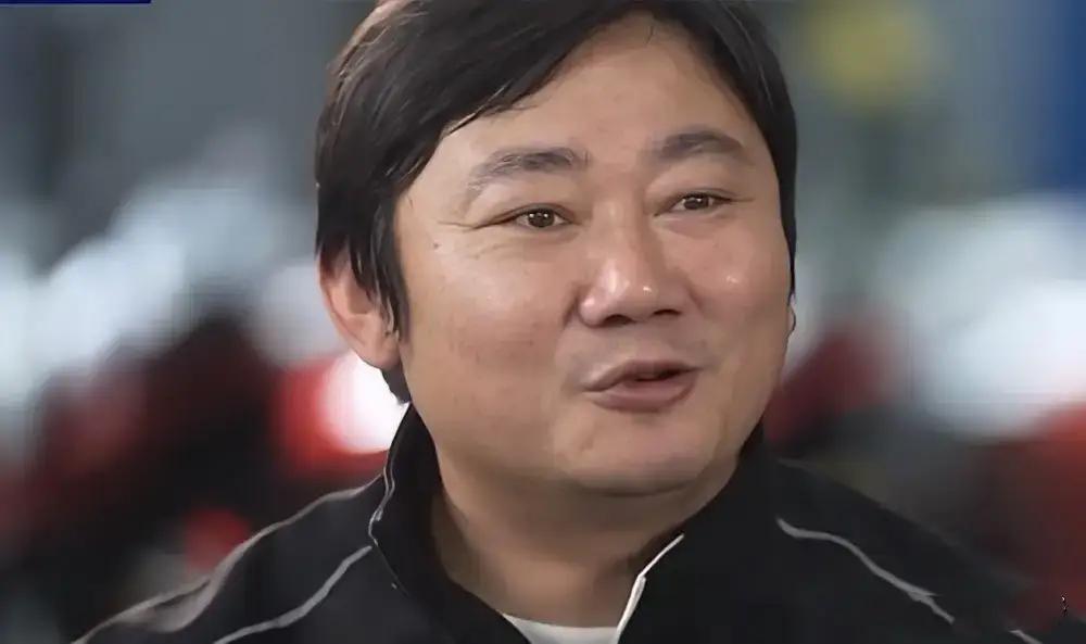 钱不是最重要的，最重要的一定是遵从自己的内心，做自己想做的事。”
      他