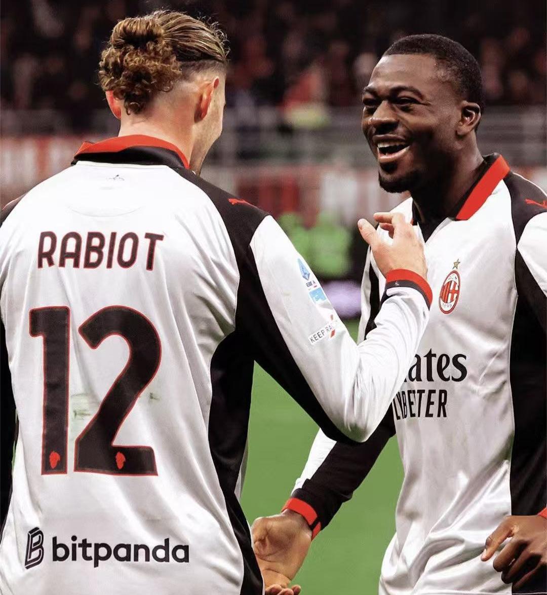 米兰球员都有哪些主队进世界杯了？
法国：福法纳、拉比奥(*)、迈尼昂(*)、恩昆